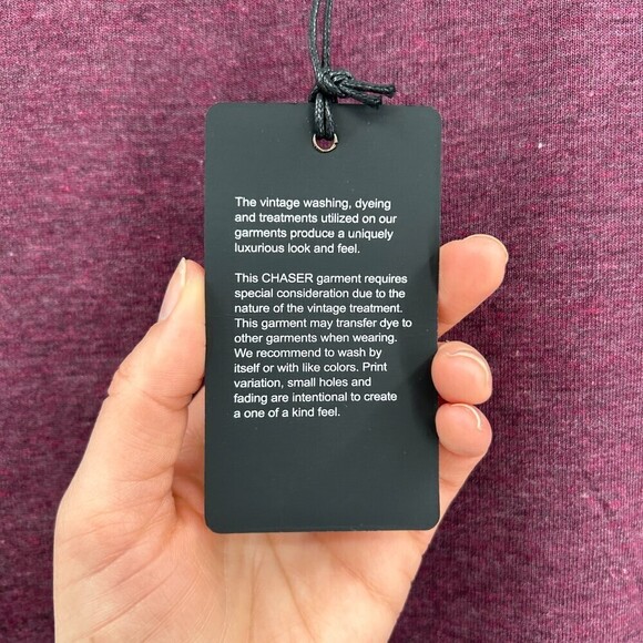 NWT CHASER Purple Burgundy Cold Shoulder Cut Out Slub Summer T-Shirt Size Medium - Picture 5 of 5